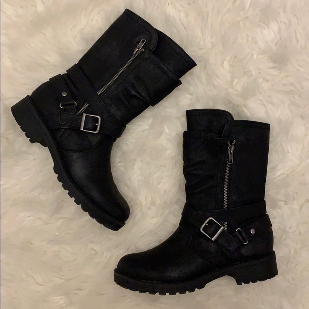 Mid-Calf Moto Boot